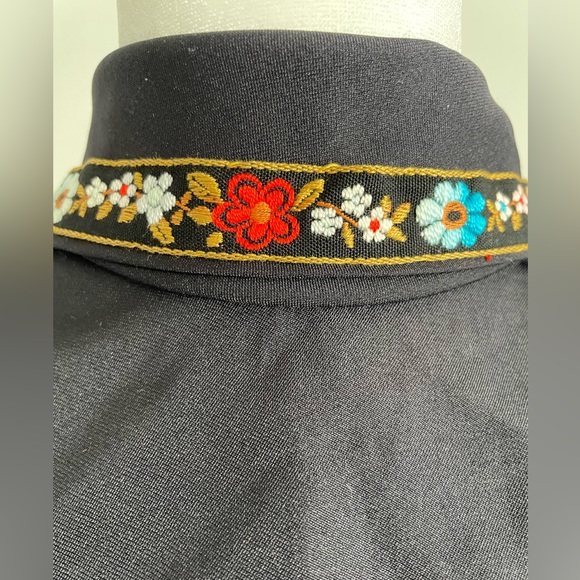 Vintage 70s Judy Bond Cottage-core Embroidered Trim Blouse & Skirt Set - Picture 9 of 10